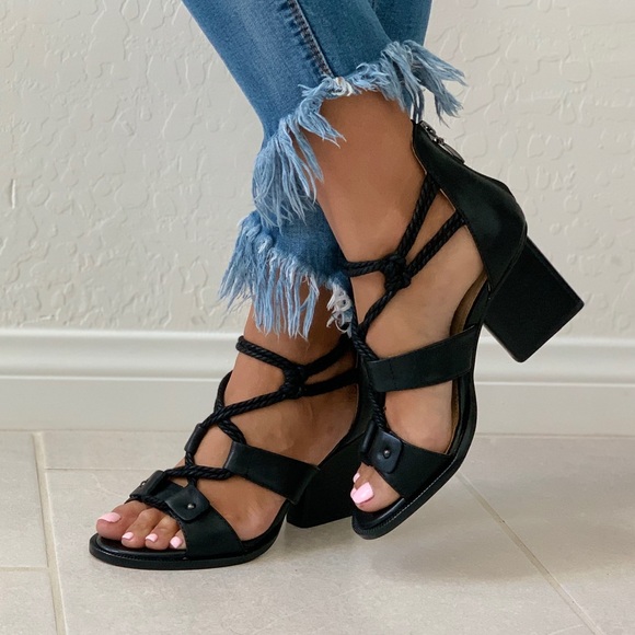 NIB Black Rope Tie Detail Asymmetrical Heel Pump - Picture 7 of 7